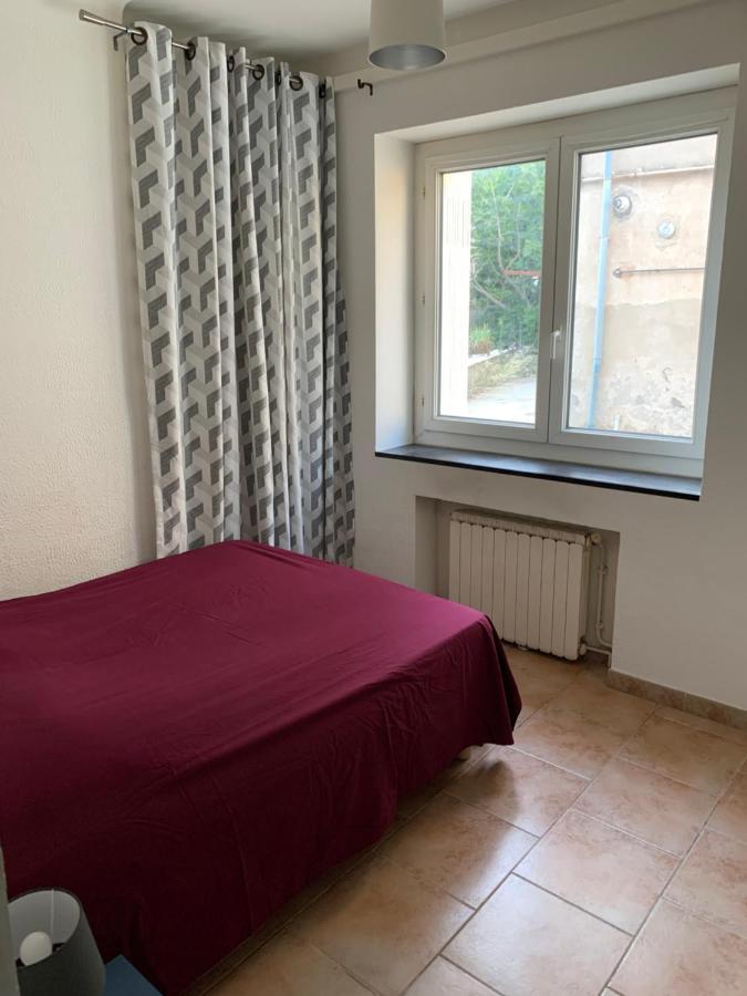 Nimes 2 Pieces Lumineux Apartment Exterior photo